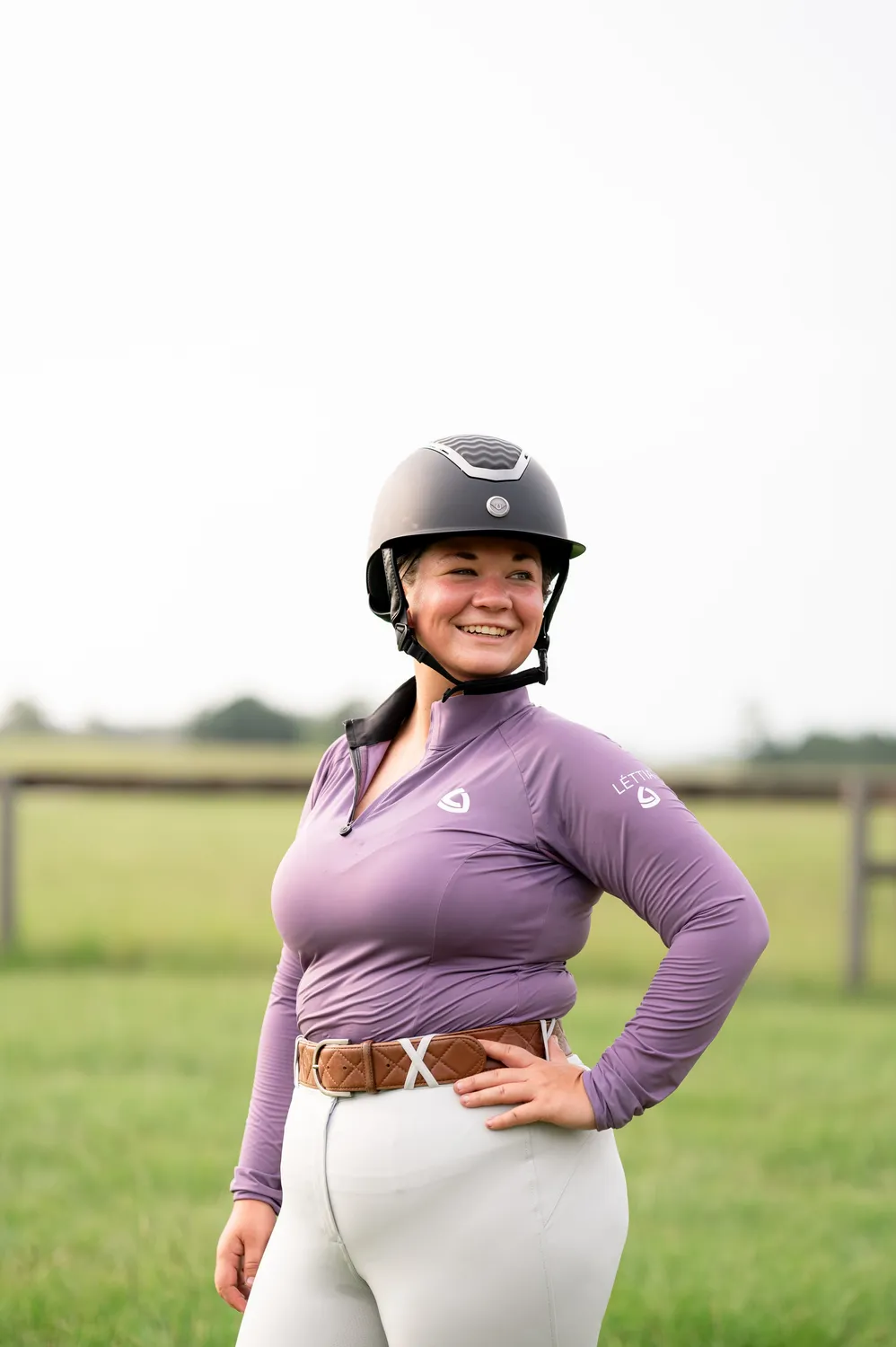 TuffRider Ultimate Wide Brim rijhelm zwart zonneklep